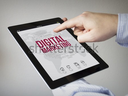 Online marketing tabletta új technológiák kezek érintőképernyő Stock fotó © georgejmclittle