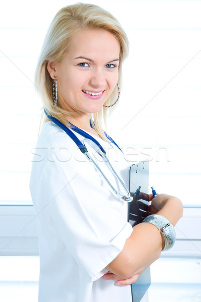 Młodych pielęgniarki portret lekarza szczęśliwy Zdjęcia stock © Geribody
