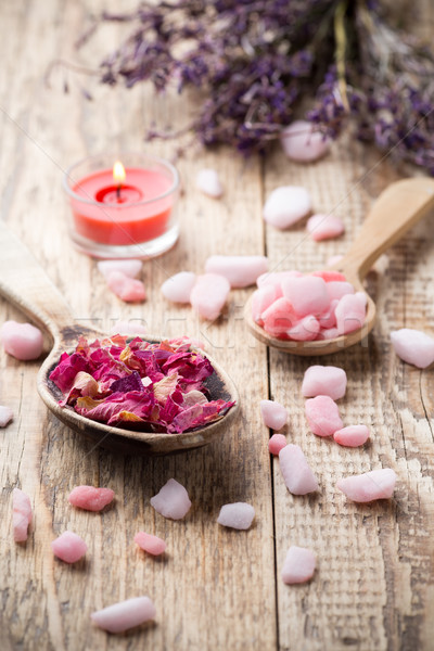 Homeopathische zeezout lavendel drogen bloemen houten Stockfoto © gitusik