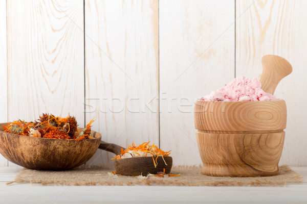 Homeopathische geneeskunde gedroogd planten kruidenthee Stockfoto © gitusik