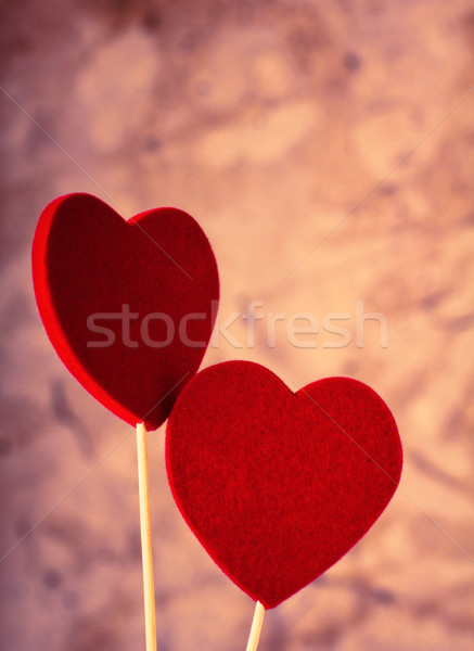 Dia dos namorados dois vermelho corações vara e-mail Foto stock © gitusik