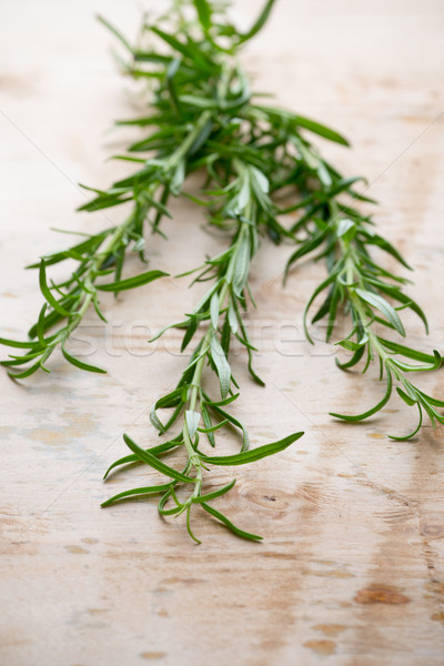 Foto d'archivio: Rosmarino · bianco · legno · alimentare · estate · verde