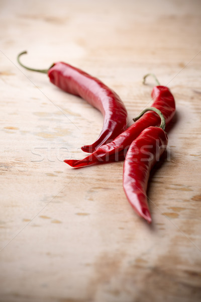 Foto d'archivio: Peperoncino · legno · natura · sfondo · rosso · colore