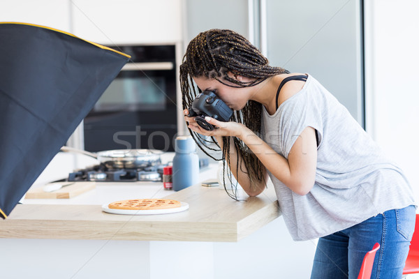 Foto stock: Nina · toma · foto · pizza · estudio · vista · lateral