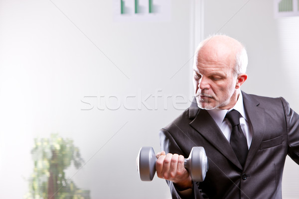 тяжелая атлетика деловой человек действий глядя выстрел бизнеса Сток-фото © Giulio_Fornasar