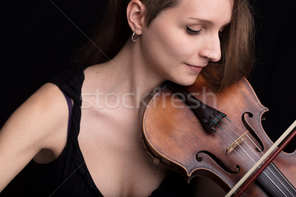 Belle femme jouer violon studio portrait noir [[stock_photo]] © Giulio_Fornasar