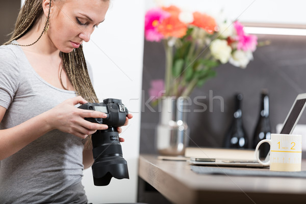 カメラマン キッチン 訓練 情熱的な 女性 忠実な ストックフォト © Giulio_Fornasar