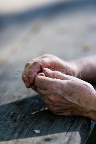 Buruşuk eller Yaşlı kadın tablo kadın Stok fotoğraf © Giulio_Fornasar