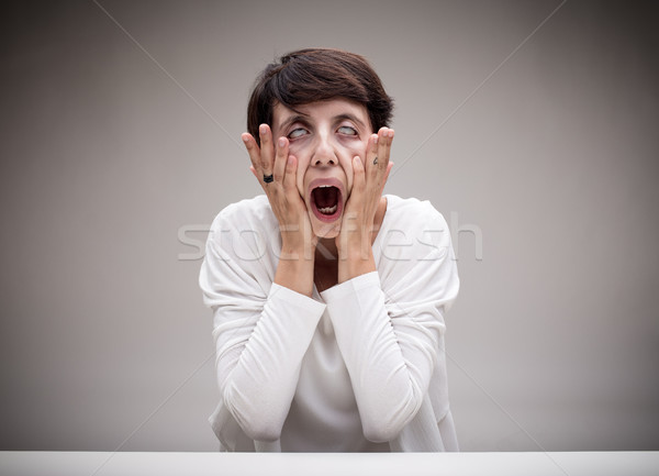 Vrouw schreeuw icon gezicht wanhopig Stockfoto © Giulio_Fornasar