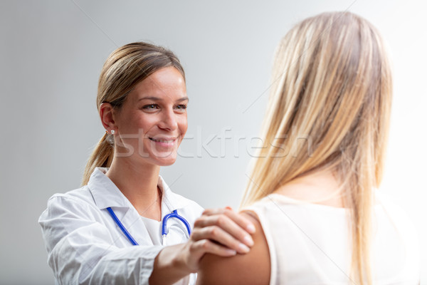 счастливым врач улыбаясь добрая весть женщину Сток-фото © Giulio_Fornasar