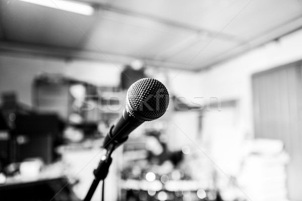 Feketefehér mikrofon zenekar próba garázs magas Stock fotó © Giulio_Fornasar