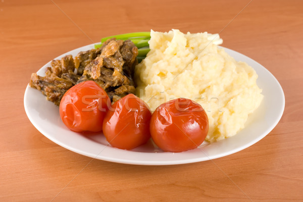 Сток-фото: приготовленный · картофель · печень · овощей · таблице