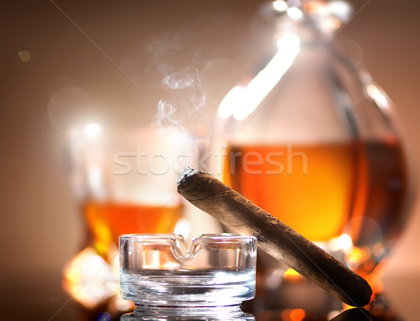 Zigarre Aschenbecher Whiskey Business Rauch bar Stock foto © Givaga