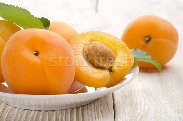 Abricot table plaque bois bois fruits [[stock_photo]] © Givaga