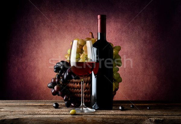 Uva vinho vinho tinto cesta tabela comida Foto stock © Givaga