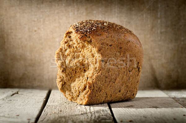 Somun çavdar ekmek ahşap masa ahşap tuval Stok fotoğraf © Givaga