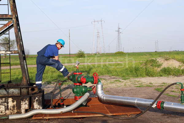 Arbeitnehmer Pipeline Bereich Industrie Macht Maschine Stock foto © goce