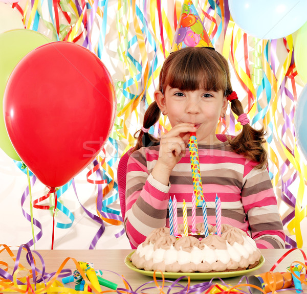 Boldog kislány születésnapi buli mosoly buli gyerekek Stock fotó © goce