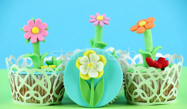 春天的花朵 甜 鬆餅 蛋糕 春天 食品 商業照片 © goce