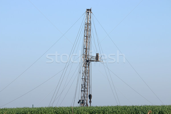 Stock foto: Öl · Bohrinsel · hinter · Weizenfeld · Bereich · grünen