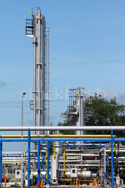 Rafinarie industria de petrol cer fabrică ulei Imagine de stoc © goce