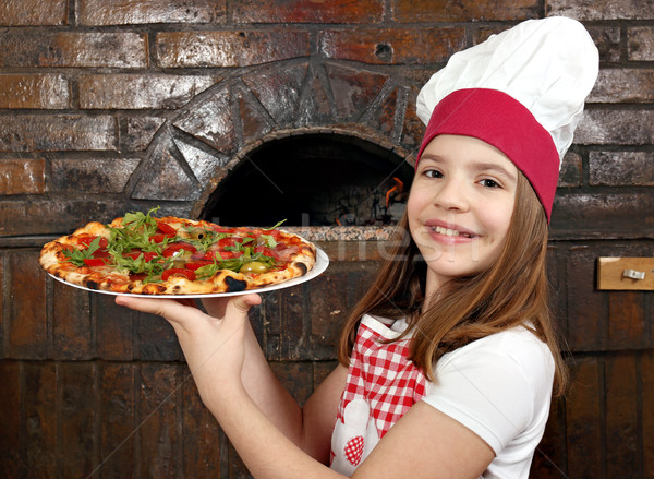 Zdjęcia stock: Szczęśliwy · dziewczynka · pizza · kucharz · jedzenie · hat