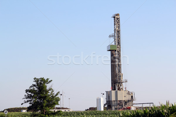 Öl Bohrinsel Ausrüstung Technologie Bereich grünen Stock foto © goce