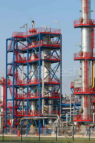 Rafinarie plantă industria de petrol industrial energie arhitectură Imagine de stoc © goce