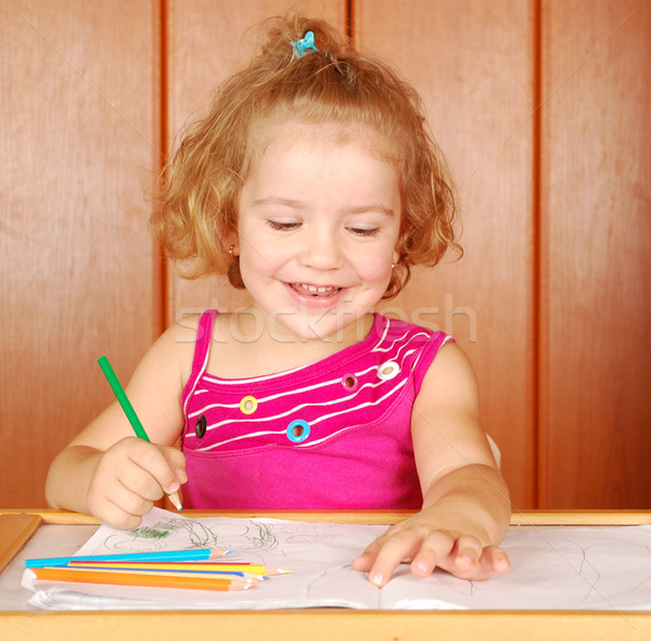 [[stock_photo]]: Petite · fille · amusement · dessin · enfant · crayon · beauté