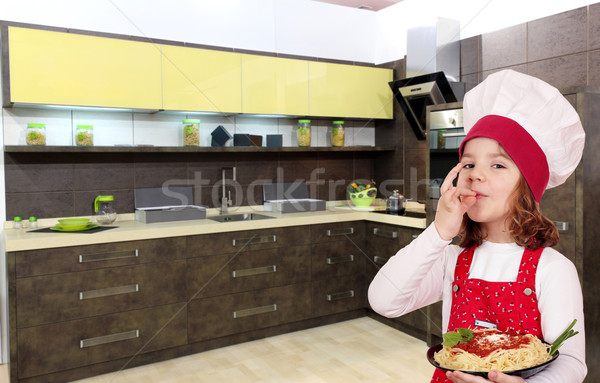 девочку Кука спагетти кухне девушки детей Сток-фото © goce