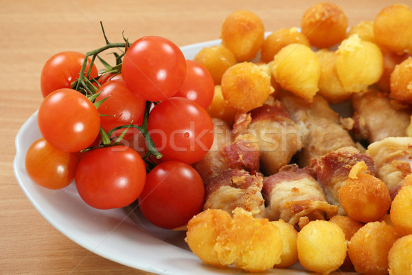 Tyúk hús szalonna paradicsom krumpli gurmé étel Stock fotó © goce