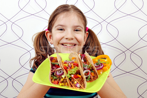 Boldog kislány taco tányér étel mosoly Stock fotó © goce