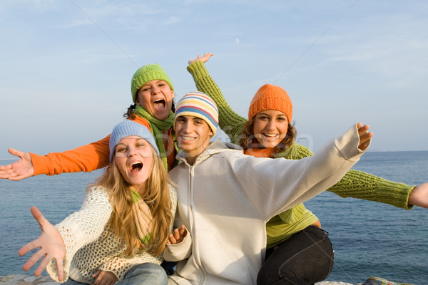 Foto stock: Grupo · crianças · acampamento · de · verão · verão · escolas · acampamento