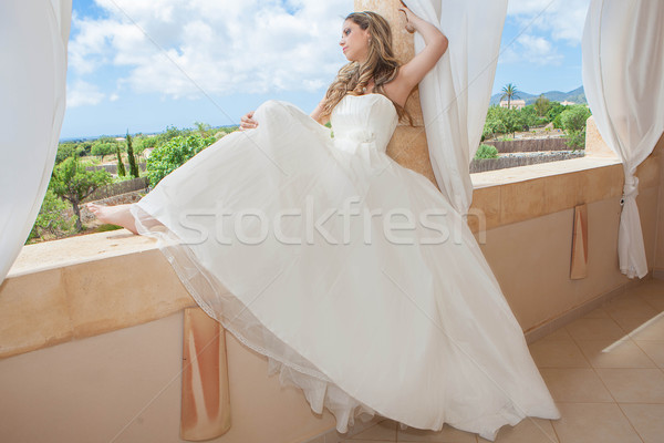 Nő visel menyasszony érettségi ruha lány Stock fotó © godfer