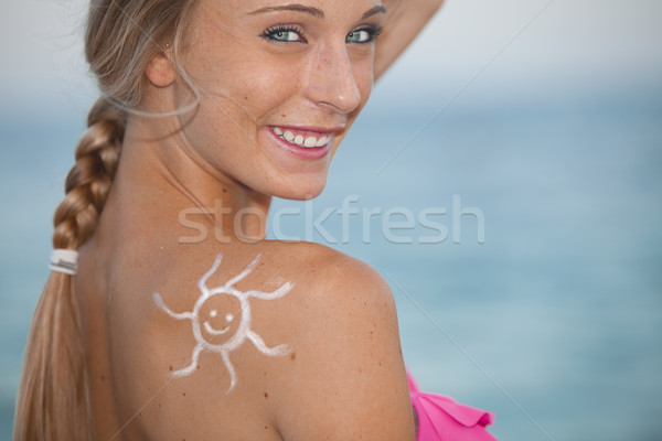 [[stock_photo]]: Vacances · d'été · femme · vacances · sourire · visage · soleil