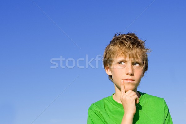 Zavart tanácstalan gyermek gondolkodik gyerekek tini Stock fotó © godfer