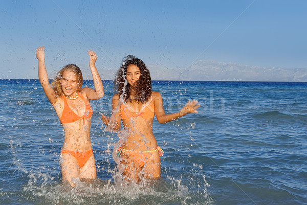 Foto stock: Personas · mar · mujeres · feliz