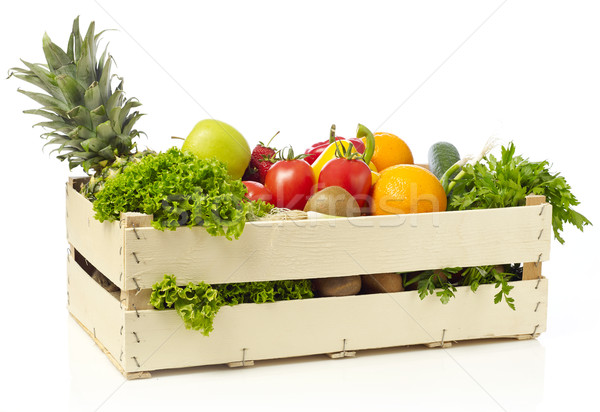 Láda gyümölcsök zöldség zöldségek fából készült izolált Stock fotó © goir