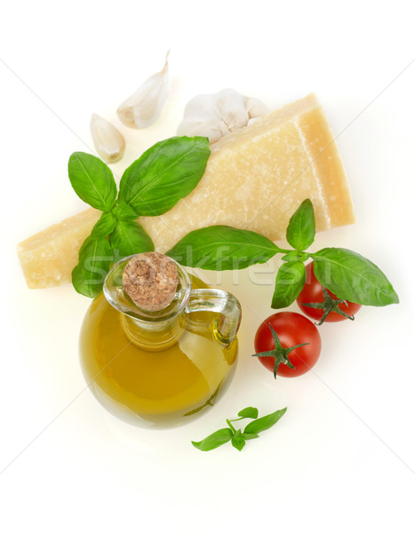 Öl Tomaten Knoblauch Basilikum Parmesan isoliert Stock foto © goir