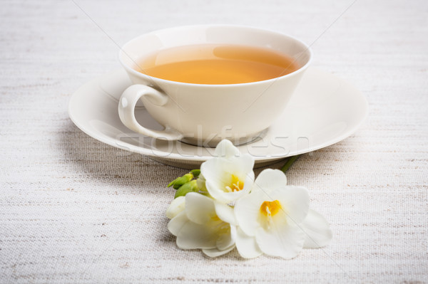 Csésze tea közelkép ital cukorka tányér Stock fotó © grafvision