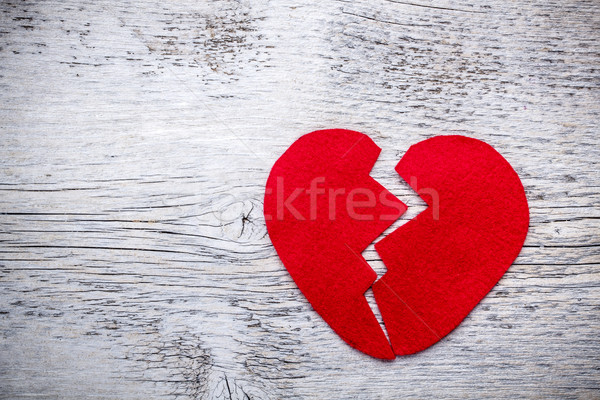 Piros összetört szív viharvert fából készült szív törött Stock fotó © grafvision
