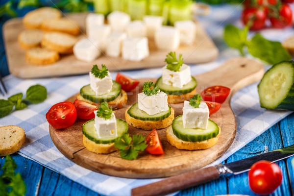 Brood geroosterd komkommer licht gezondheid Stockfoto © grafvision