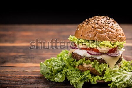Foto stock: Hambúrguer · caseiro · legumes · frescos · queijo · gordura
