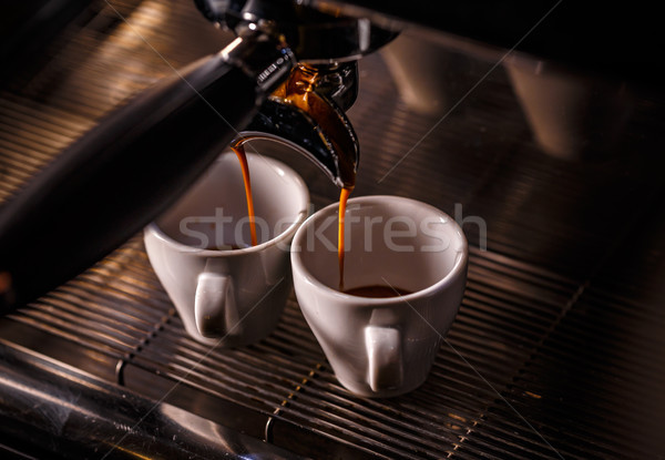 Profesional café expreso máquina fuerte mirando Foto stock © grafvision