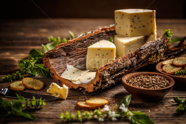Peynir havlama kimyon tohumları ahşap tahta Stok fotoğraf © grafvision