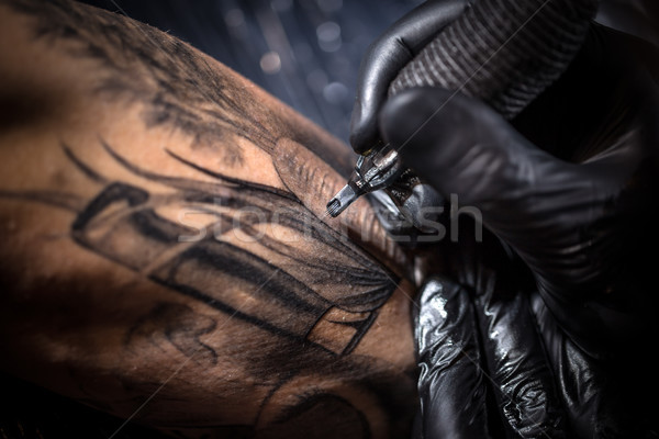 Tattoo meester zwarte steriel handschoenen man Stockfoto © grafvision