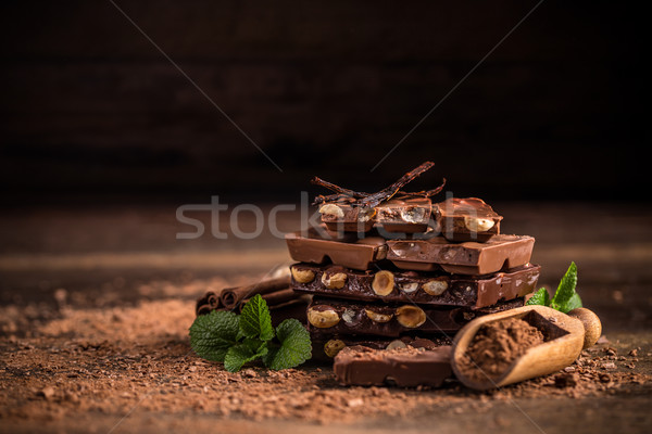 Foto stock: Chocolate · noz · peças · fundo · bar