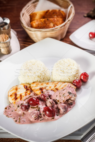 Pollo alla griglia seno ciliegio salsa alimentare Foto d'archivio © grafvision