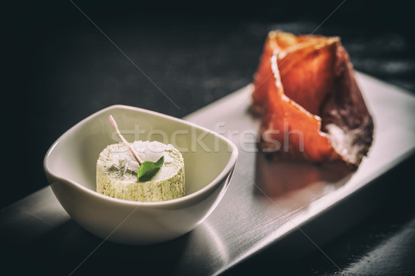 Unt prosciutto aperitiv placă amenda de mese restaurant Imagine de stoc © grafvision