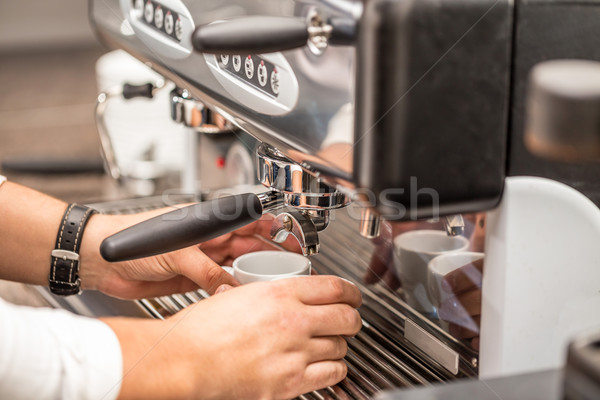 Barista pracy kawy ekspres do kawy pić Zdjęcia stock © grafvision